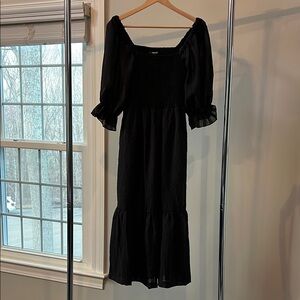 NWT Madewell Black Ruffled Tiered dress with Puff Sleeves - Small